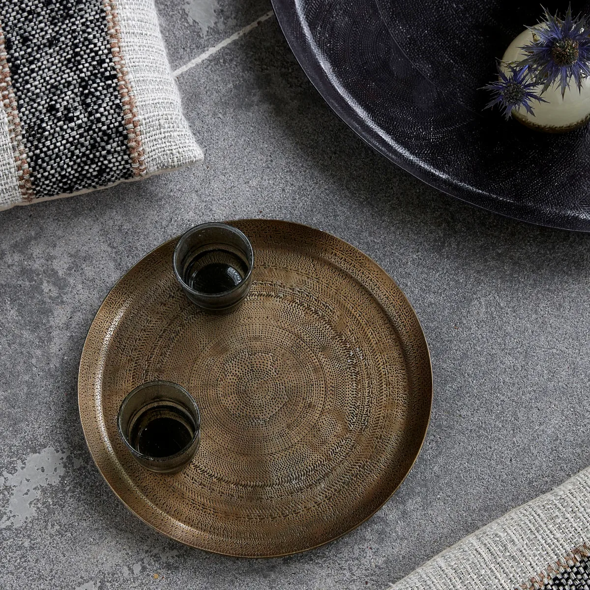 House Doctor Jhansi Tablett Ø29cm 4 House Doctor Jhansi Tablett Ø29cm – Bild 2