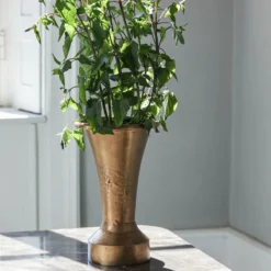House Doctor Florist Vase 33cm 10 House Doctor Florist Vase 33cm -House Doctor Online-Geschäft 571939 01 10 EnvironmentImage 03919dc54e